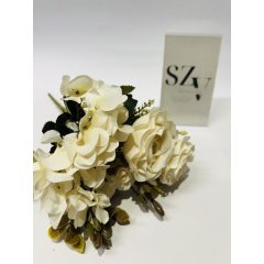 Rózsa csokor Hotensiával Krém