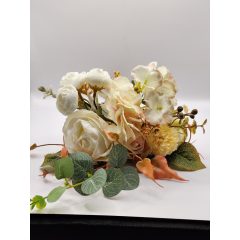 Selymevirág csokor vegyes 6 szálas krém barack
